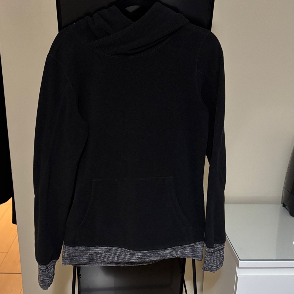 Lululemon Black and Grey Fleece Hoodie